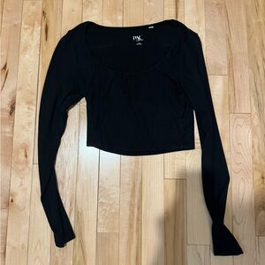 Women's Black Long Sleeve Top